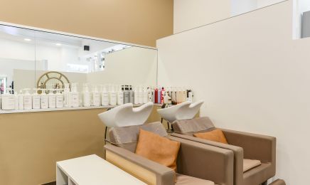 Lola Coiffure & Beauté Paris : Institut de beauté à Paris