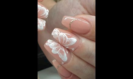 Nail lounge by Julia : Nagelstudio in Gütersloh
