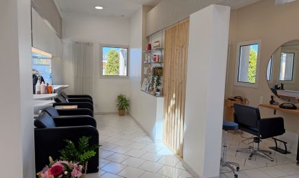 STUDIO KM (anciennement Jeux d'apparence) : Coiffeur à Saint-Germain-du-Puy