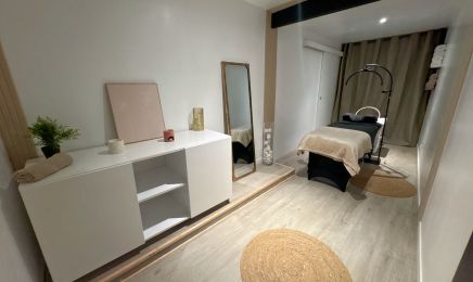 Phénix Esthétic Saintes : Institut de beauté à Saintes