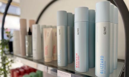 Hairs By Valerie: Friseur in Gummersbach