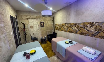 Orchidée rouge  : Institut de beauté à Tours
