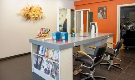 M Coiffure : Coiffeur à Ombrée d'Anjou