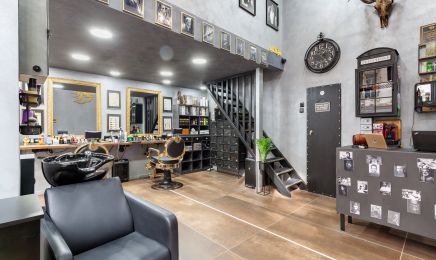 Barberia Criniera : Barbier à Lyon