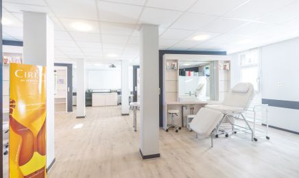 Lycée Saint-Vincent-de-Paul : Manucure à Saint-Denis