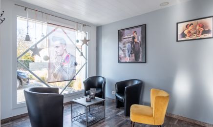 Art iss : Coiffeur à Saint-Jean-de-Beugné