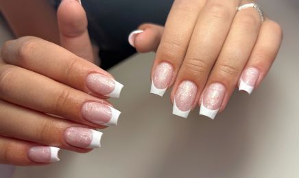 Nails beauty by Avril : Institut de beauté à Dour