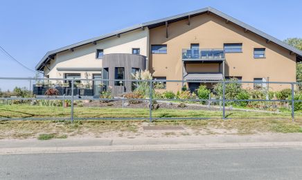 ENTRE LES MAINS DE SARAH : Spa à Neufgrange