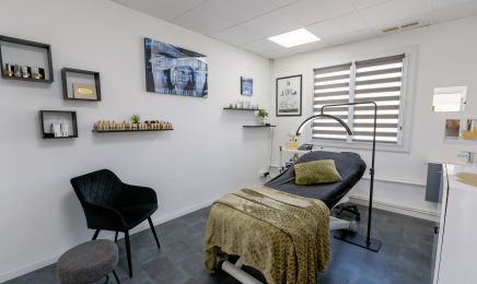 Instant Glamour : Manucure à Saint-Christol-lès-Alès