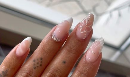 Amina Nails : Manucure à Bron