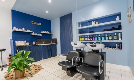 Avantage Coiffure  : Coiffeur à Grenade