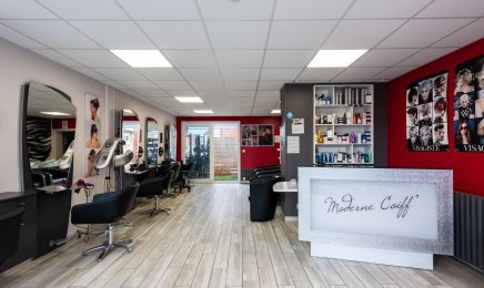 Moderne coiff : Coiffeur à Les Grandes-Ventes