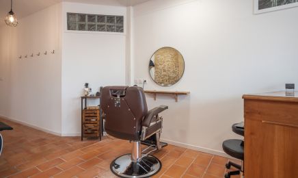 Haircut By A&L  : Coiffeur à Villegouge