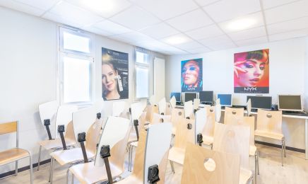 Lycée Saint-Vincent-de-Paul : Manucure à Saint-Denis