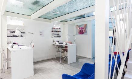Scarlett Beauté : Manucure à Marseille