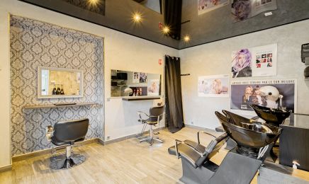 1000 Éclats  : Coiffeur à Leers