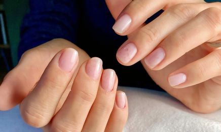 Virginie KELLER Pause Beauté & Ongle : Manucure à Aureville