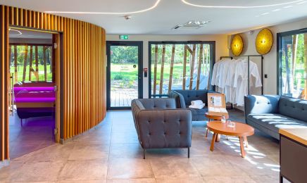 Hôtel La Reposée : Spa à Liffré