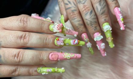 Iconic Nails 63 : Institut de beauté à Clermont-Ferrand