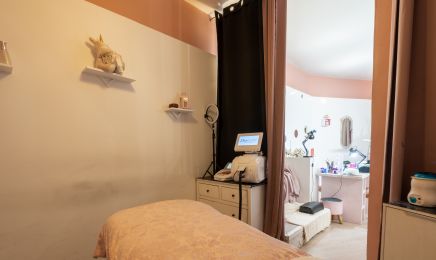 The Nail & Beauty Room  : Institut de beauté à Villeneuve-le-Roi