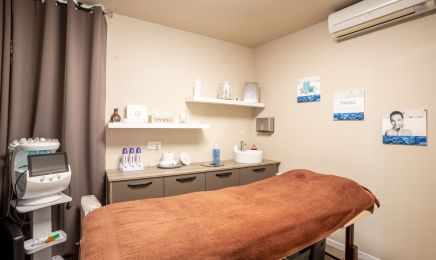 Capris Beauté  : Manucure à Haguenau