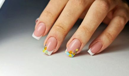 EB Nails artist : Manucure à Mouthe