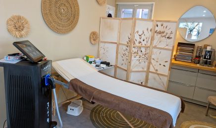 Epilation définitive par Marina et Mathilde : Institut de beauté à Odos