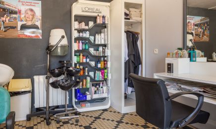 Antoinette Coiffure  : Coiffeur à Crouttes