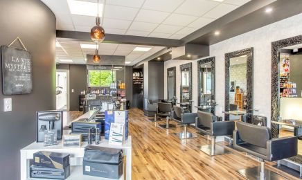 Le 33 Coiffure : Coiffeur à Changé