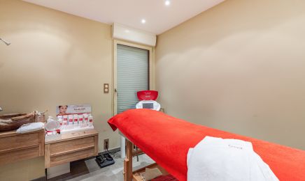 Institut de beauté By Manon  : Manucure à Rinxent