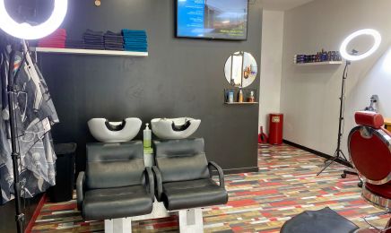 RAYEN’HAIR  : Coiffeur à La Chapelle-de-Guinchay