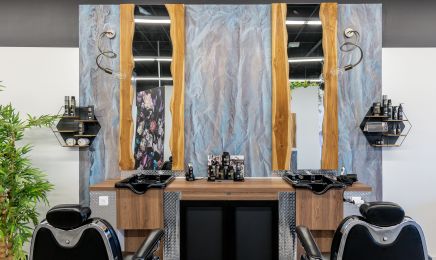 Viva La Vie by Valérie - Référence - Distré  : Coiffeur à Distré