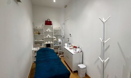 W S B C Esthétique  : Manucure à Ixelles