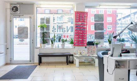 Nails Companion: Nagelstudio in München