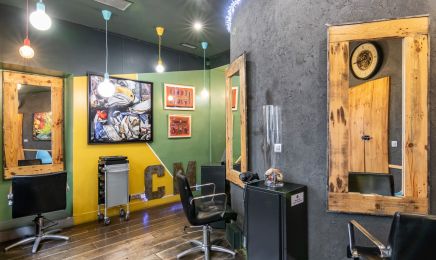 Salon de coiffure - Uno : Coiffeur à Paris