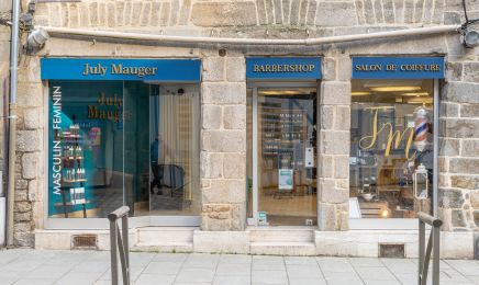 July Mauger - Barbershop et Salon de coiffure  : Barbier à Dinan