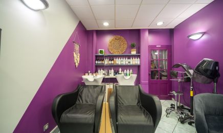 Créative coiffure Perrat Karine : Coiffeur à Thoissey