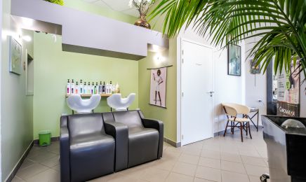MT Coiffure  : Coiffeur à Vairé