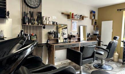 Au salon chez Julia, Coiffeur & Head Spa : Coiffeur à Granville