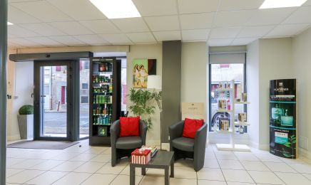 R Coiffure : Coiffeur à Labastide-d'Anjou