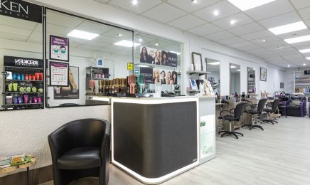 Nouvelle Ere : Coiffeur à Miramas
