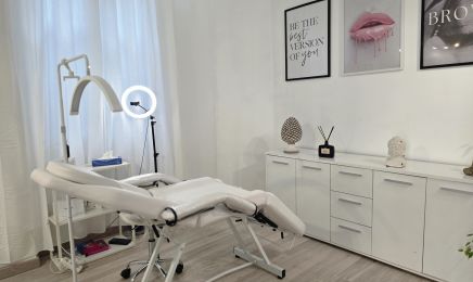 Lamia Brow & Lips : Institut de beauté à Nice