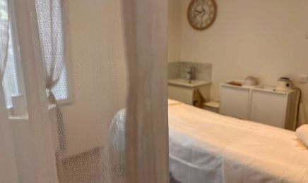 Institut de beauté Carole : Manucure à Loix