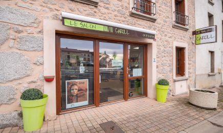 Le Salon Caroll : Coiffeur à Les Salles