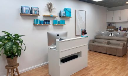 Sienao Coiffure : Manucure à Mimet