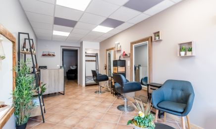 Le Salon d'Anaïs : Coiffeur à La Chambre