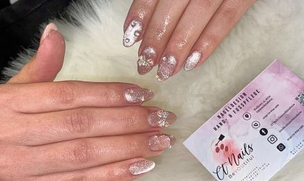 CT Nails: Nagelstudio in Unterschleißheim