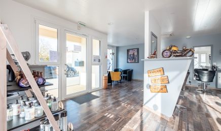 Art iss : Coiffeur à Saint-Jean-de-Beugné