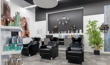 Viva La Vie by Valérie - Référence - Distré  : Coiffeur à Distré