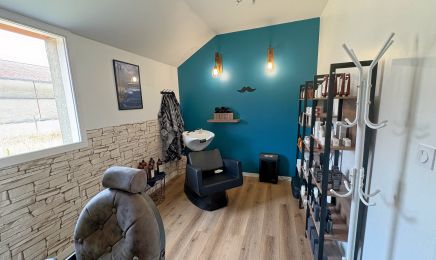 KL'Barber (Hair Nails Chic) : Barbier à La Chartre-sur-le-Loir